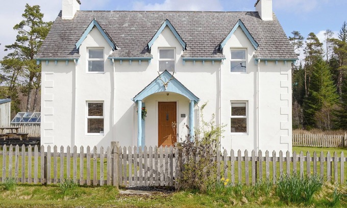 Lairg Cabaña | Alojamiento de 3 habitaciones en Rosehall, near Lairg