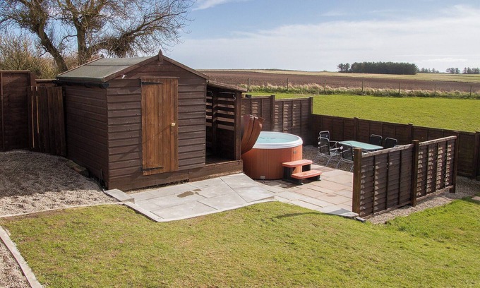 Tain Cabaña | Alojamiento de 3 habitaciones en Portmahomack, near Tain