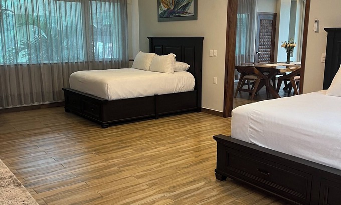 Boca de Tomatlán Apartamento | 3-bedroom apartment in lovely Boca de Tomatlán with WiFi, AC