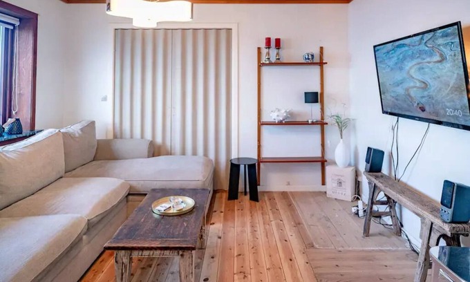Streymoy Apartamento | 3 Bedroom Apartment / Great Sea View / Quiet