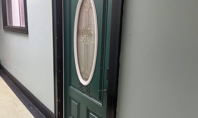 Lorain Apartamento | 3-bedroom apartment in fabulous Lorain with AC
