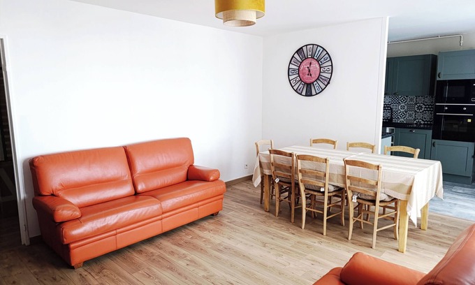 Sedan Apartamento | 3-bedroom apartment in Sedan, 5 minutes from Europe's largest fortified castle.