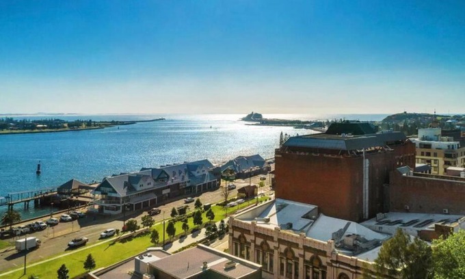 Newcastle Apartamento | 3 Bedroom Apartment over looking Newcastle