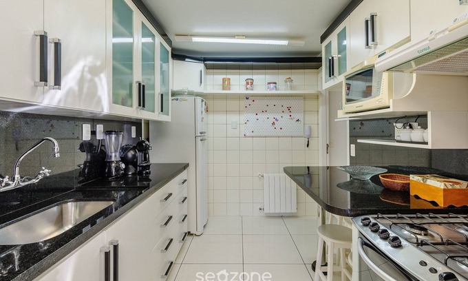 Gramado Apartamento | 3 Bedroom Apartment With Mountain View Rlu0302