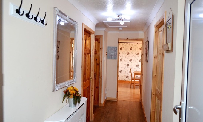 North Glasgow Apartamento | Apartamento de 3 habitaciones - 5 camas + sofá cama - Wi-Fi gratis, estacionamiento y Netflix - HASTA 7 personas