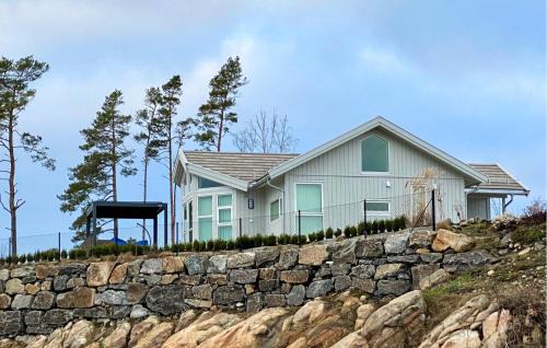 Arendal Casa | 3 Bedroom Beautiful Home In Færvik