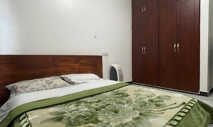 Kampala Casa | 3-bedroom bungalow in fantastic Kampala with WiFi, AC