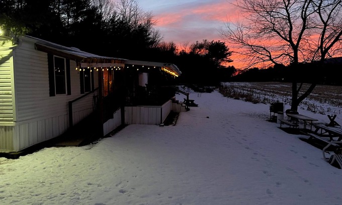 Howard Cabina | 3-bedroom cabin with large, covered porch and WiFi. 23 miles from State College
