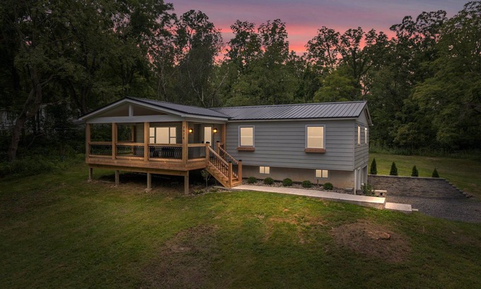 Interlaken Casa | 3-bedroom cottage with private dock on Cayuga lake