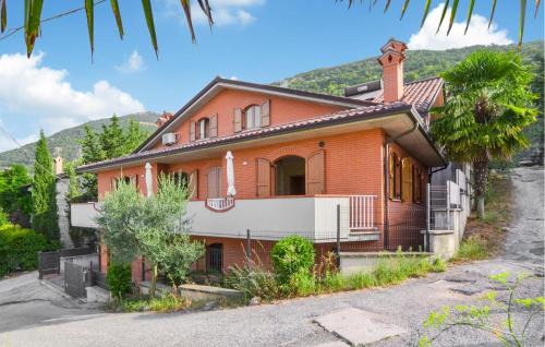 Nerbisci Apartamento | 3 Bedroom Cozy Apartment In Gubbio