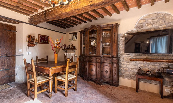 Pescia Casa | Hermosa casa en Sorana con cocina