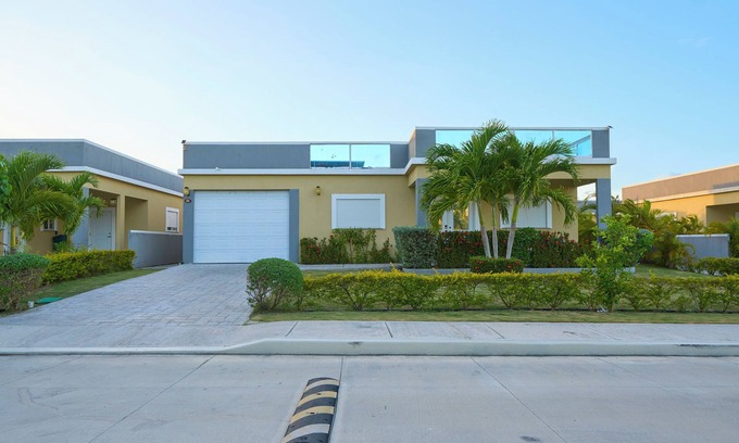 St. Ann's Bay Casa | 3-bedroom Gated Beachfront Villa with Pool- Luxury & Security. Pet-Friendly!