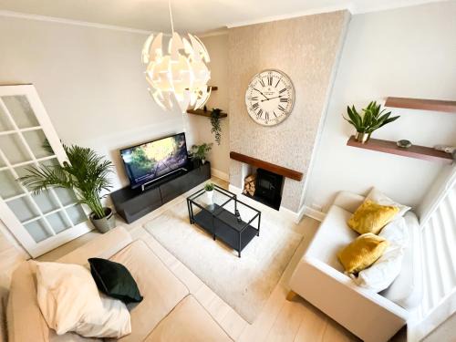 Chatham Apartamento | *3 bedroom Home away from Home with BBQ grill*