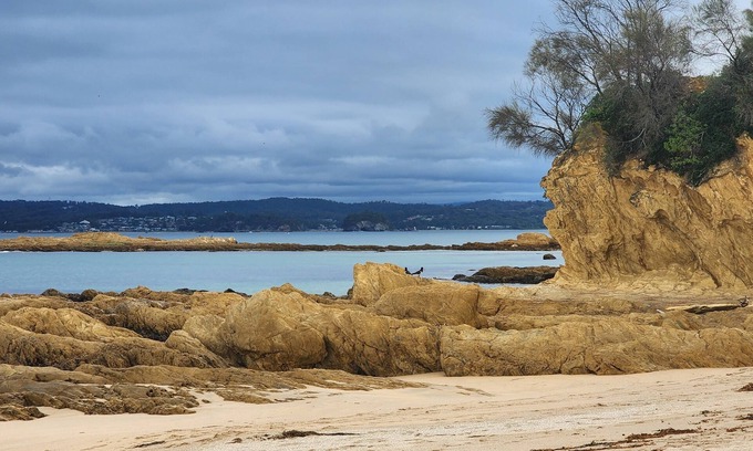Maloneys Beach Casa | 3 bedroom home in walking distance to the beach and south coast walking track.