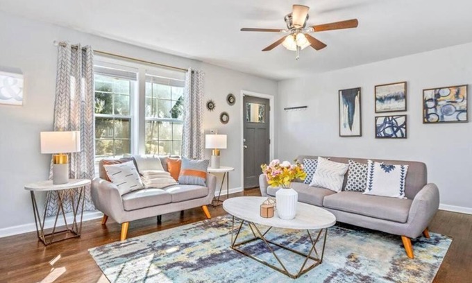 Atlanta Casa | 3 Bedroom Home with a Fire Pit and Hot Tub