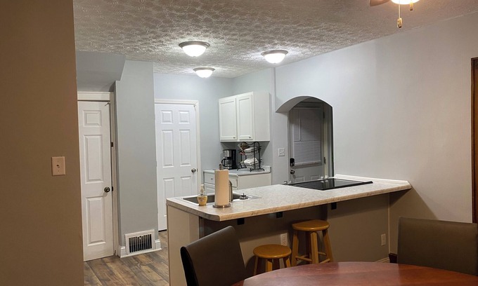 Old North Columbus Casa | 3 Bedroom House, Central Columbus, convenient to Ohio State Campus