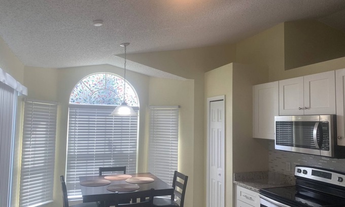 Fairvilla Casa | 3-bedroom house in awesome Orlando with AC, WiFi