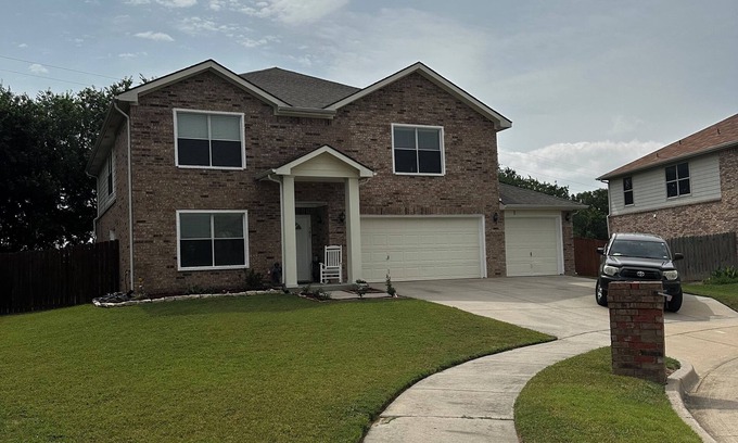 Saginaw Casa | 3-bedroom house in awesome Saginaw with WiFi, AC, fitness room