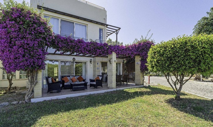 Esentepe Casa | 3-bedroom house in charming Esentepe-Kyrenia with AC, WiFi, pool, beach, fitness
