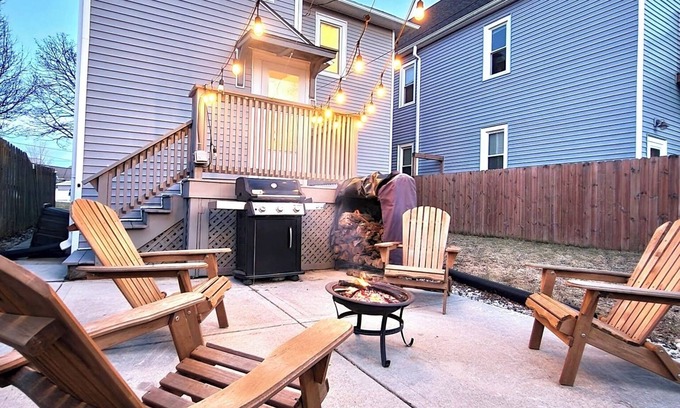Bay View Casa | 3-bedroom house in marvelous Bay View Milwaukee with AC, WiFi. Enjoy your stay