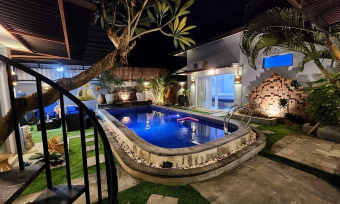 Sanur Kauh Casa | 3-bedroom house in serene Sanur, Bali with AC, WiFi. Relax and unwind