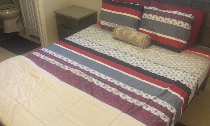 Lehigh Acres Casa | 3-bedroom house in enjoyable Lehigh Acres with WiFi, AC