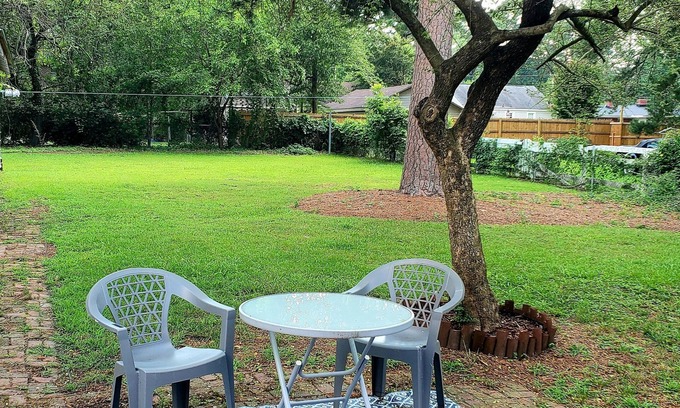 Rocky Mount Casa | 3-bedroom house in enchanting Rocky Mount with AC, WiFi