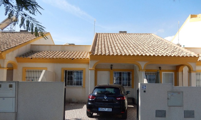 Playa Paraíso Casa | Casa de 3 dormitorios situada a 200 metros de la playa.