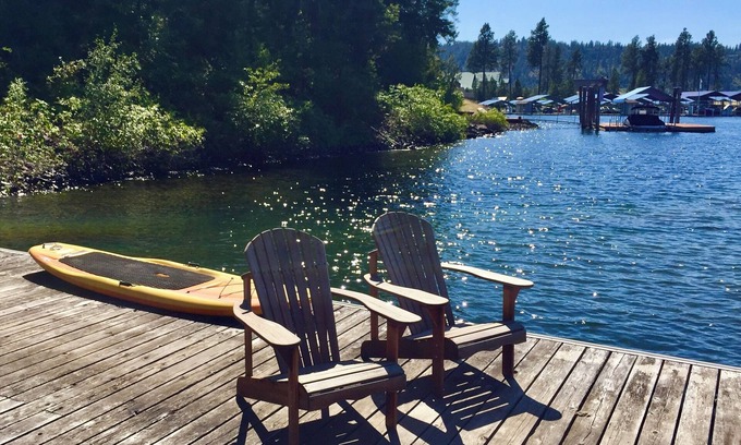 Coeur d'Alene Cabaña | 3 Bedroom Lake Front and View Cabin next to Gozzer Ranch Marina