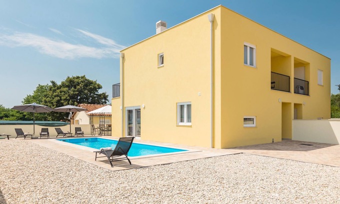 Gulici Casa | Preciosa casa de 3 dormitorios en Porec