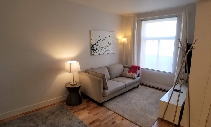 Hochelaga-Maisonneuve Apartamento | 3 Bedroom near Olympic Stadium