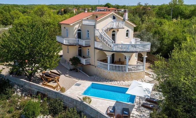 Barusici Casa | Bonita casa de 3 dormitorios en.