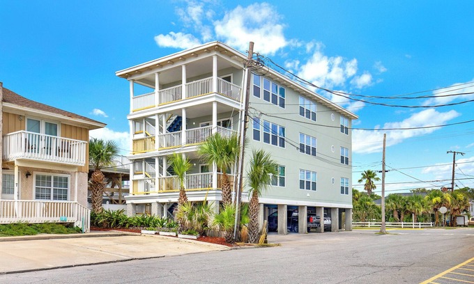 Tybee Island Villa | 3 bedroom Ocean villa with stunning ocean views