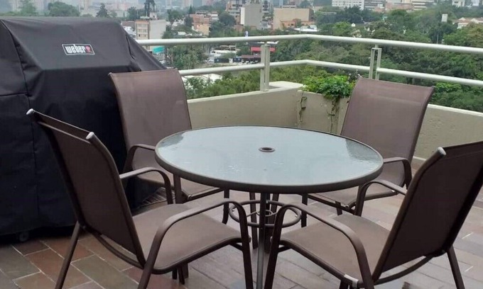 Patio Bonito Apartamento | ATICO DE 3 DORMITORIOS EN PATIO BONITO-MEDELLIN- MEJOR UBICACIÓN PARA TURISTAS