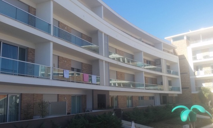Sao Martinho do Porto Apartamento | Apartamento de 3 habitaciones, 2 piscinas, a 300 mts de la playa, 8 personas