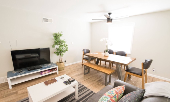Cedar Hills Casa | 3 Bedroom Ranch Home Near Nike HQ