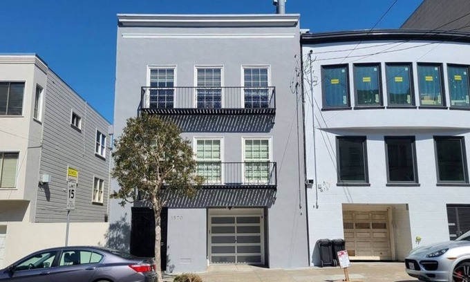 Cow Hollow Apartamento | 3 Bedroom Single family L-560425 by Houzlet