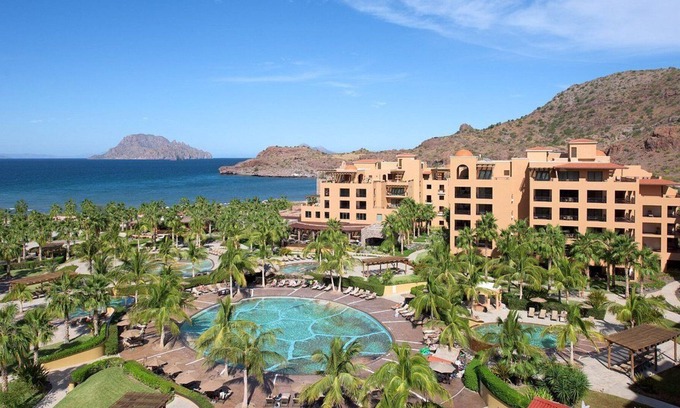El Marasal Complejo | 3-bedroom Suite Villa Del Palmar Loreto