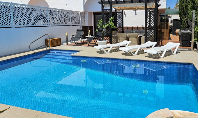 Mijas Chalet De Esquí | Casa adosada de 3 dormitorios con piscina privada