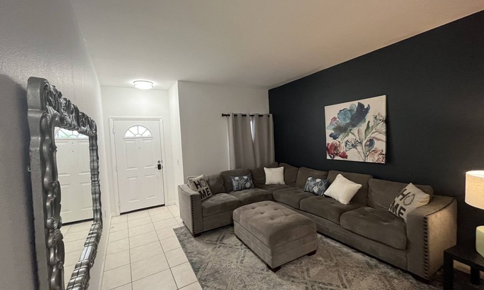 Braden River Casa | 3-bedroom townhome in lovely Bradenton with AC, WiFi, fitness room