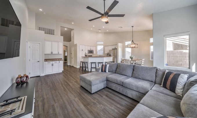 Rhodes Ranch Casa | 3-bedroom townhome in Las Vegas with home office and garage