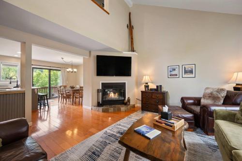 Ellicottville Casa | 3 Bedroom Townhouse Across from HoliMont