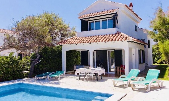 Arenal d'en Castell Villa | Villa de 3 dormitorios con piscina privada e impresionantes vistas al mar a 5 minutos de la playa. WIFI