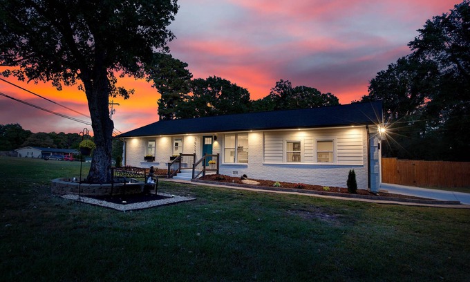 Smyrna Casa | 3-bedroom vacation home just 10 minutes from The Battery Atlanta