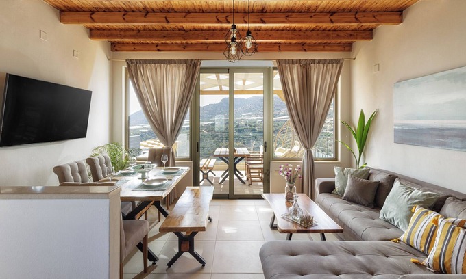 Koutsouras Villa | 3-bedroom villa in peaceful Makry Gialos with AC, WiFi