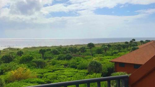 Sanibel Casa | 3-Bedroom Villa with Breathtaking Gulf Views & Rooftop Sundeck - Private Beach