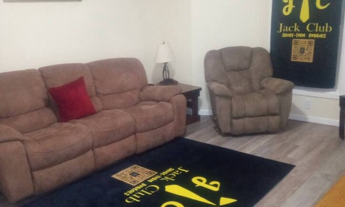 Schenectady Apartamento | 3 bedroom with free parking