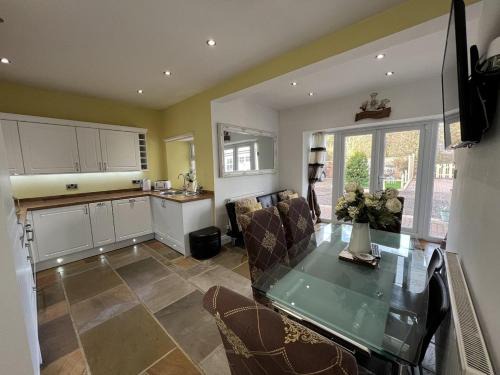 Norham Casa | 3 Bedrooms - 2 Bath Rooms - Dog Friendly - Beach