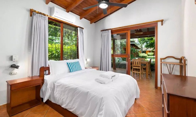 Tamarindo Hotel | Suite Familiar con 3 Dormitorios en Hotel Bahia Esmeralda