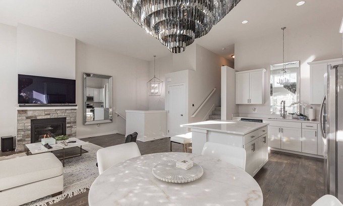 Waukee Casa | 3-bedroom home just 6 minutes from Jordan Creek Town Center